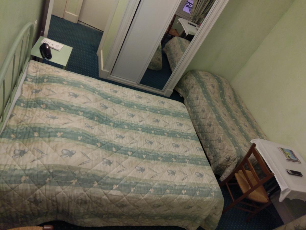 Logis De L'Europe Restaurant Le Cepage Hotell Corbigny Eksteriør bilde